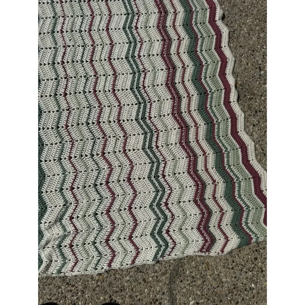 Handmade Crochet Chevron Afghan Blanket Green Burgundy Cream 73x90 Large